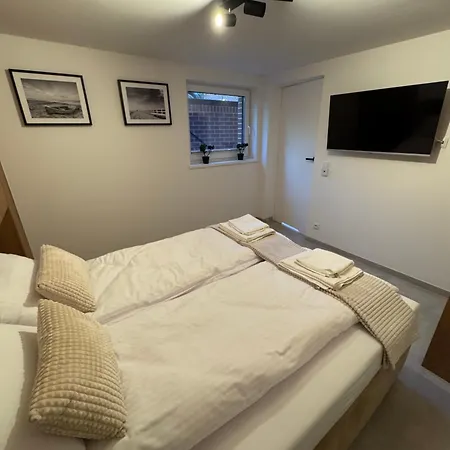Apartment Ceglana Przystan - *